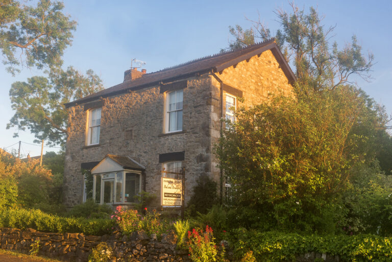 Harling House Bed & Breakfast